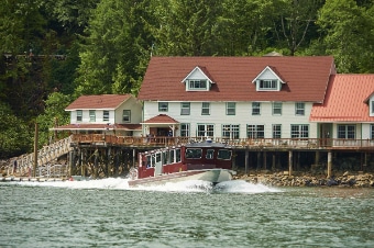 Crab Feast & Wilderness Cruise